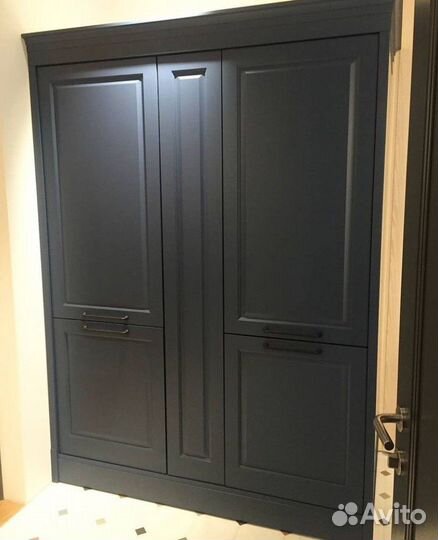 Шкаф распашной на заказ