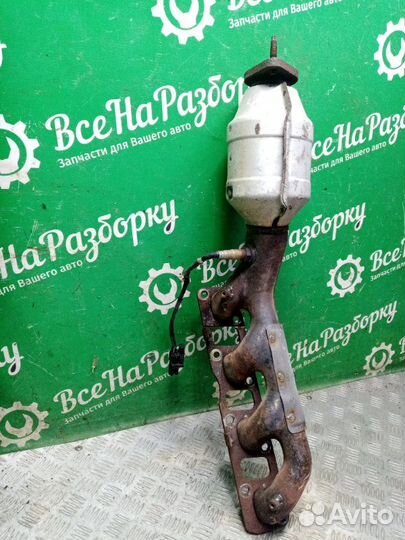 Выпускной коллектор с катализатором левый Infiniti