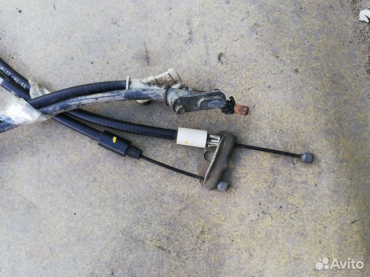 Трос стояночного тормоза Форд Фокус 2