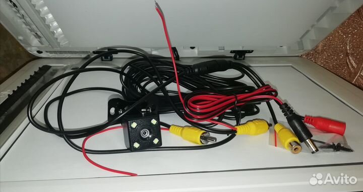 Видеокамера заднего вида аналоговая