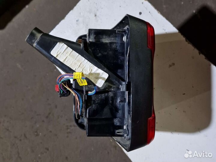 Задний правый фонарь Jeep Wrangler