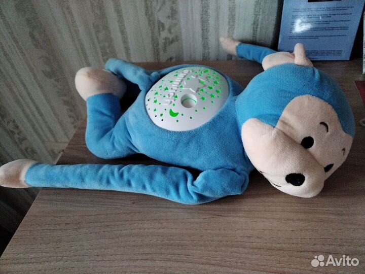 Игрушка обезьяна с музыкой