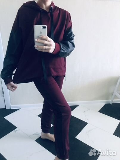 Спортивный костюм 42р/костюм женский