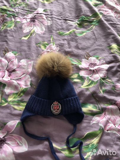 Шапка зимняя с меховым помпоном