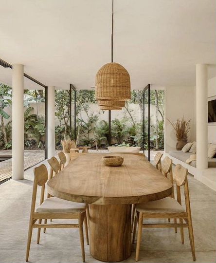 3-к. квартира, 100 м², 1/13 эт.