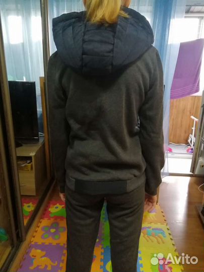 Утепленный женский костюм