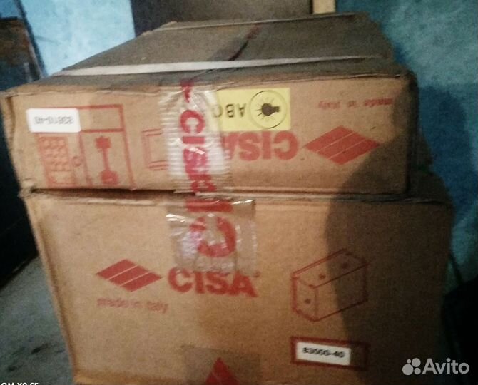 Сейф с электронным замком cisa новый (Италия)
