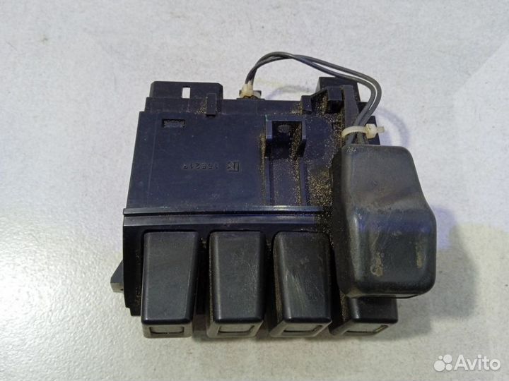 Переключатель стеклоочистителей подрулевой