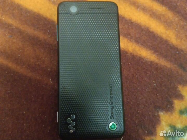 Sony Ericsson W302