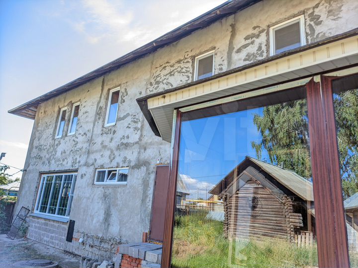 Дом 260 м² на участке 32 сот.