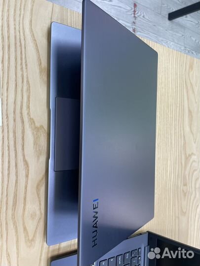 Ноутбук Huawei MateBook B3-520 Wsc