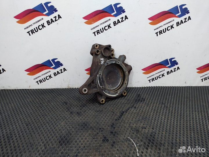 Корпус водяного насоса Renault Magnum