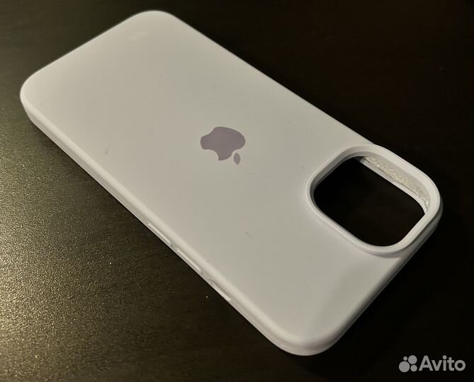 Чехол на iPhone 14