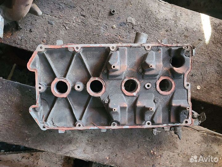 Клапанная крышка ваз 2110