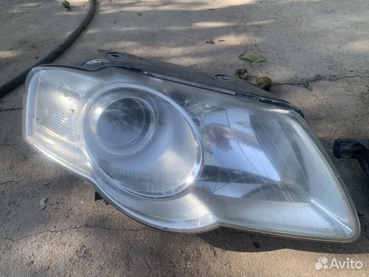 Галогеновые фары Passat B6