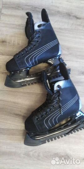 Коньки хоккейные
