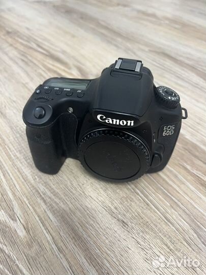 Зеркальный фотоаппарат canon 60d