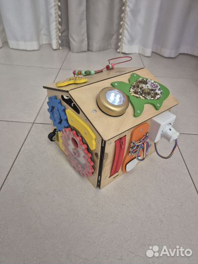 Бизиборд детский домик