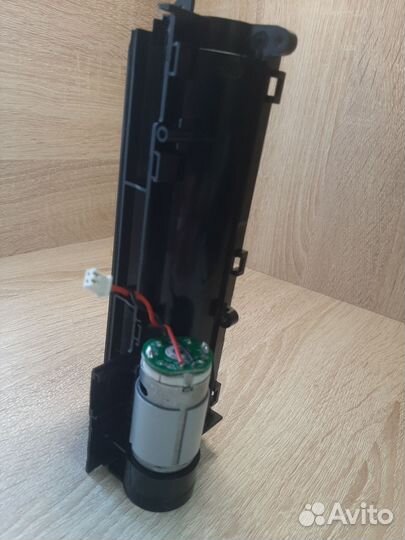 Двигатель щётки в сборе робота пылесоса tefal 20