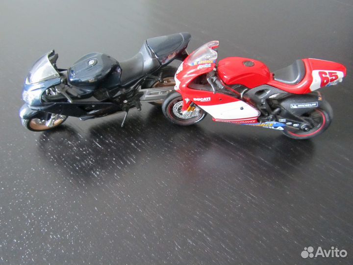 Модель Kawasaki 1 : 18