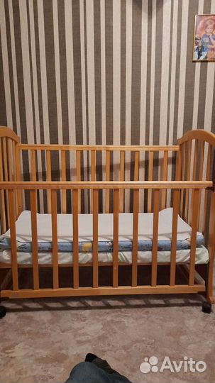 Детская кроватка