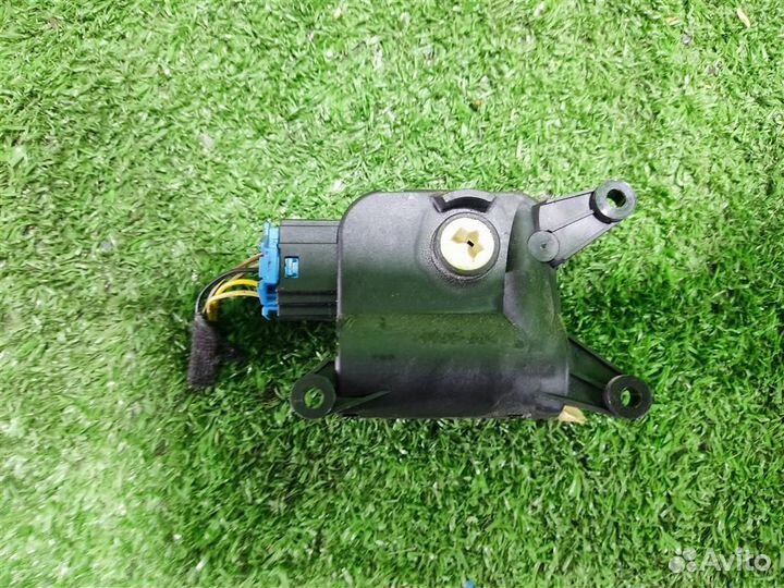 Моторчик заслонки печки volkswagen Golf Plus 2008