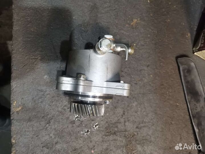 Вакуумный насос Isuzu 4jj1 новый оригинал