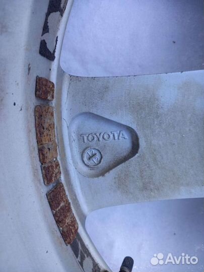 Yokohama 104ZR 225/65 R17