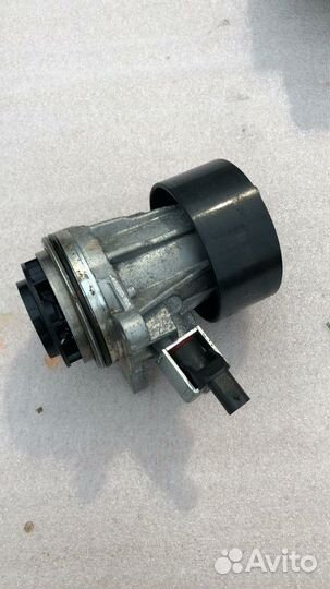 Помпа 3.0 diesel Range Rover Vogue 4 Sport 2