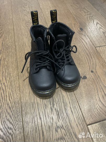 Ботинки детские Dr. Martens 23