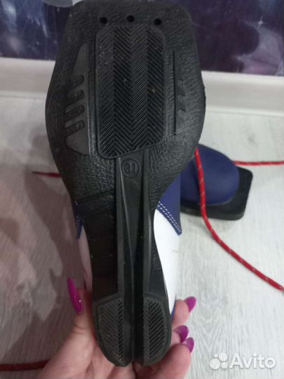 Лыжные ботинки