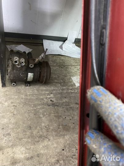 Дверь передняя левая skoda 1997-2011