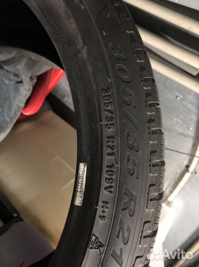 Pirelli Scorpion 305/35 R21 109V