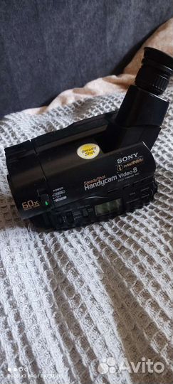 Видеокамера Sony Handycam Video 8