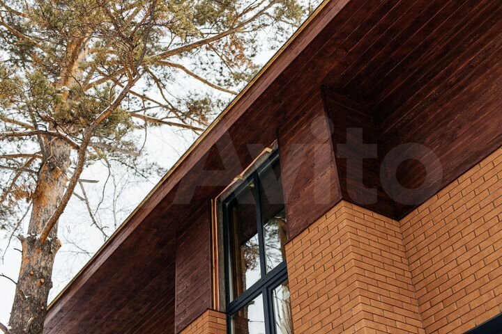 Коттедж 180 м² на участке 9,8 сот.