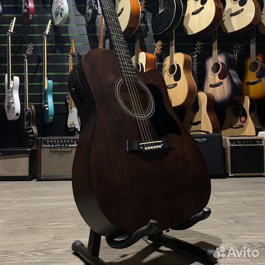 Электроакустическая гитара полноразмерная (Новая)