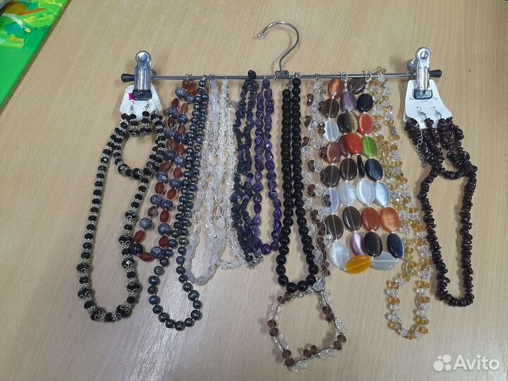 Бусы из натурального камня