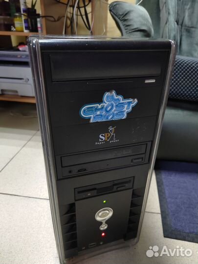 Системный блок и монитор