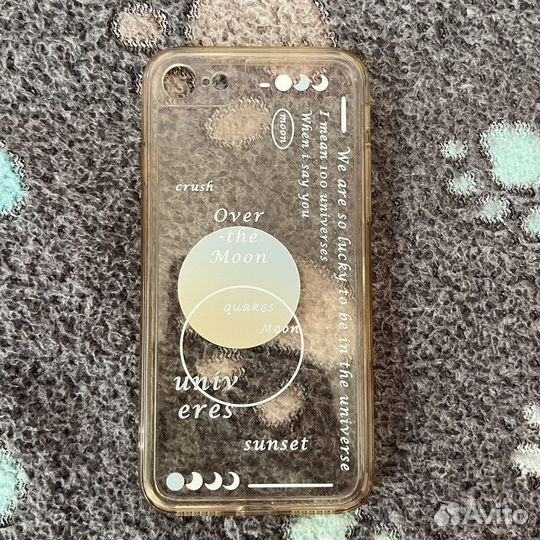 Чехлы на iPhone 7 / 8 / se