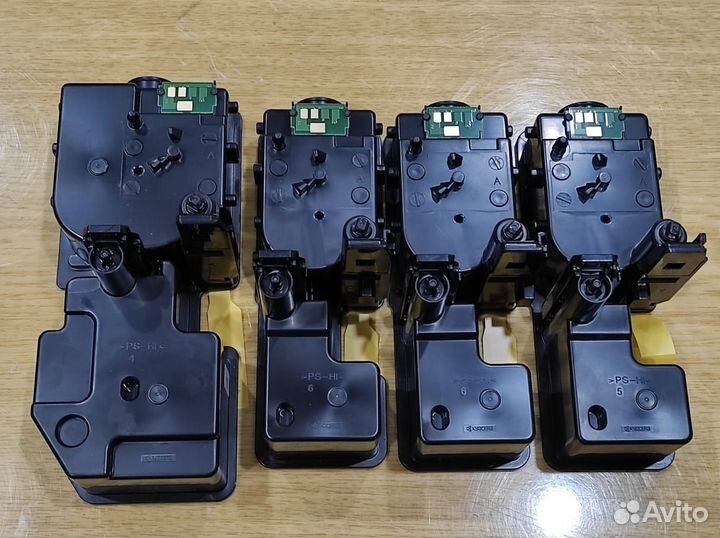 Картриджи Kyocera TK-5240. Оригинальные. Новые