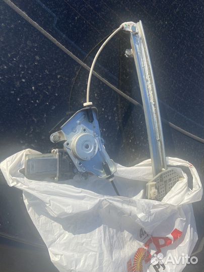 Стеклоподъемник правый передний киа рио 3