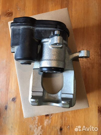 Суппорт тормозной Nissan X-trail т32 задний правый