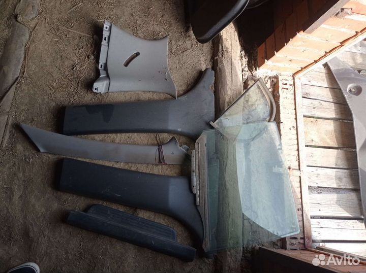 Пластик салона тойота витц SCP 10