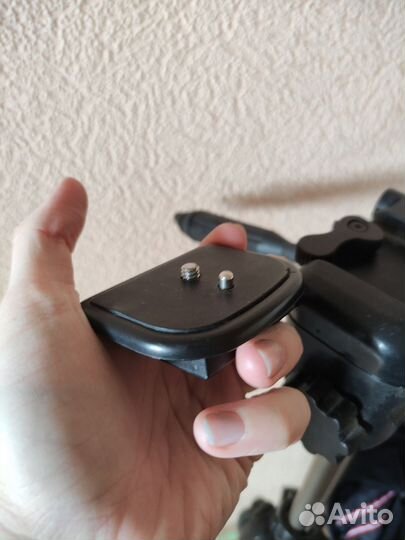 Штатив для фотоаппарата