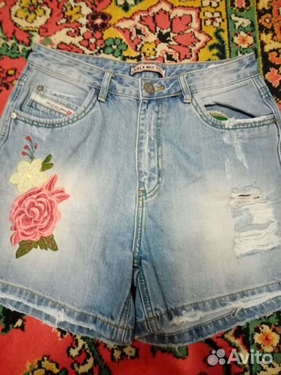 Джинсовые шорты