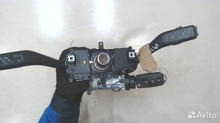 Переключатель поворотов и дворников Skoda Rapid, 2