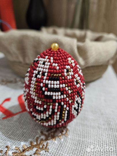 Яйцо пасхальное из бисера, яйцо гжель