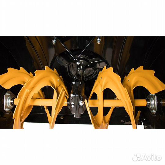 Снегоуборочная машина Champion ST662E