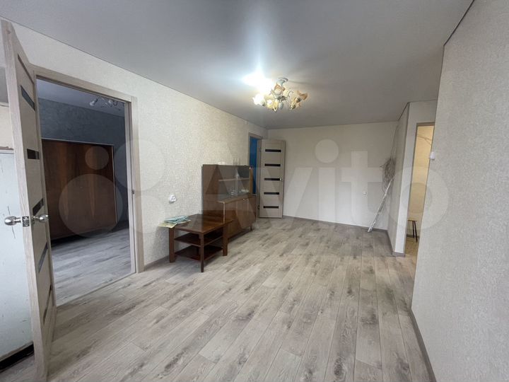 2-к. квартира, 42 м², 4/4 эт.