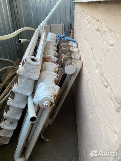 Батарея чугунная